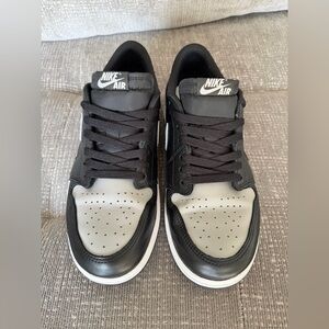 Air Jordan 1 Retro Low OG 'Shadow' 2024 Size 10, Black and Grey